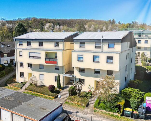 Studio zum Kauf 350.000 € 3 Zimmer 96 m² EG frei ab sofort Köppern Friedrichsdorf 61381