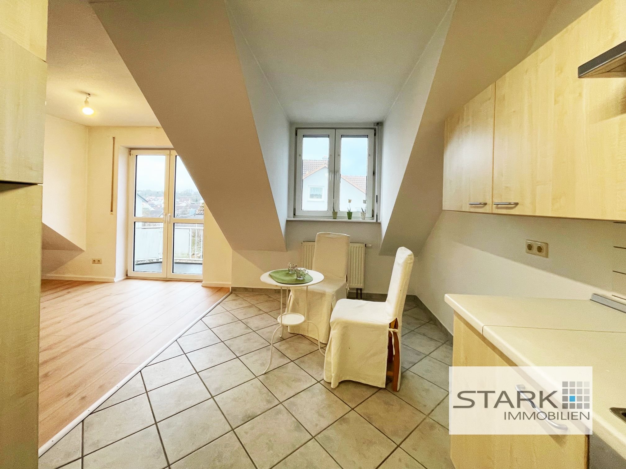 Maisonette zum Kauf provisionsfrei 370.000 € 4,5 Zimmer 101 m²<br/>Wohnfläche 1.<br/>Geschoss ab sofort<br/>Verfügbarkeit Merowingerstra0e 29 Eisingen 97249