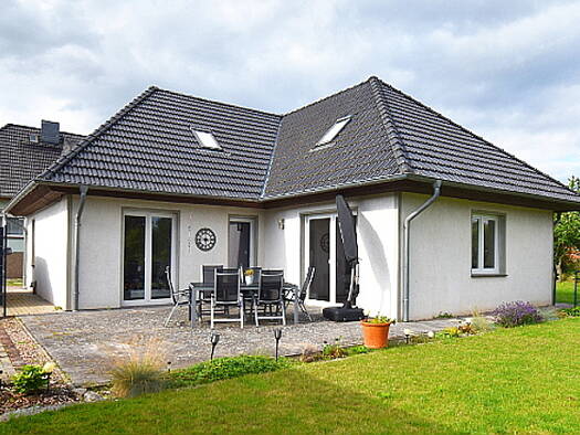 Haus zum Kauf 319.000 € 6 Zimmer 219 m² 2.000 m² Grundstück Storbeck Osterburg (Altmark) 39606