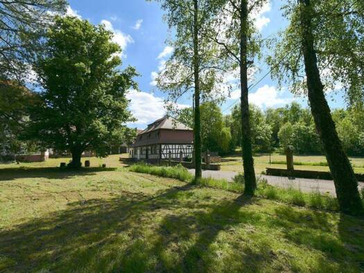 Gastronomie/Hotel zum Kauf 1.500.000 € 3.947 m² Gastrofläche 125.546 m² Grundstück 1 route du Château Lampertsloch 67250