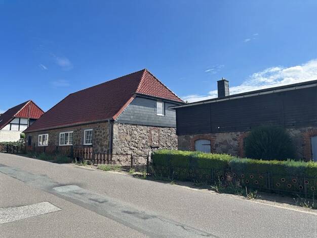 Einfamilienhaus zum Kauf 149.900 € 4 Zimmer 156,4 m² 2.092 m² Grundstück Hof Poltnitz Tessenow 19376