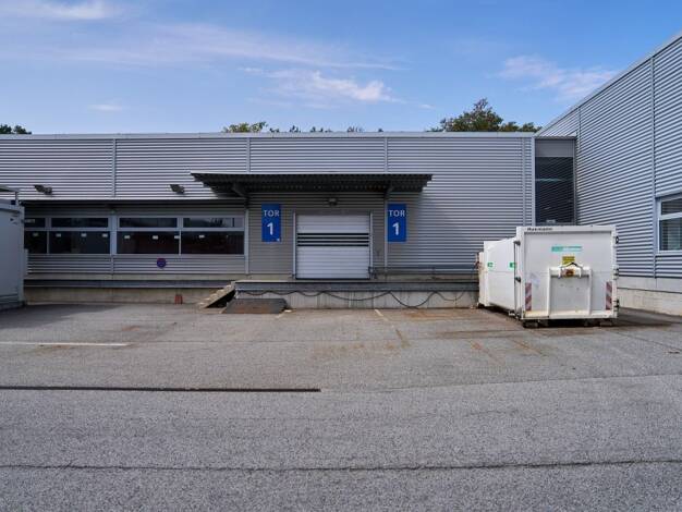 Lagerhalle zur Miete 9,05 € 2.140 m² Lagerfläche Maria-Reiche-Straße 2 a Klotzsche Ortsamtsbereich Klotzsche 01109