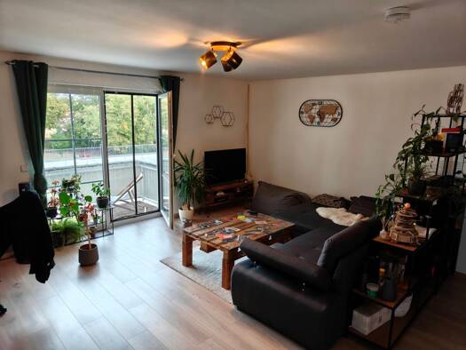 Wohnung zur Miete 550 € 1,5 Zimmer 65 m² Geschoss 2/3 frei ab 01.12.2026 Delitzsch Delitzsch 04509