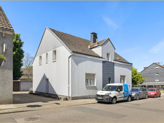 Mehrfamilienhaus zum Kauf 399.000 € 6 Zimmer 173 m² 649 m² Grundstück Essen 45359