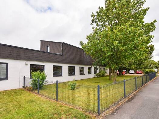Lagerhalle zum Kauf 490.000 € 411 m² Lagerfläche Altgarbsen Garbsen 30823