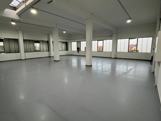 Lagerhalle zur Miete 2.162 € 188 m² Lagerfläche Gilching Gilching 82205