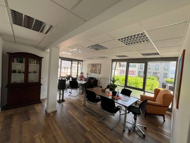 Bürofläche zur Miete provisionsfrei 250 € 4 m² Bürofläche Louisenstraße Bad Homburg Bad Homburg vor der Höhe 61348