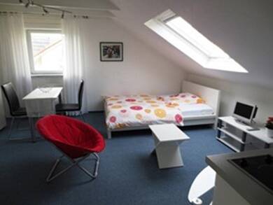 Wohnung zur Miete Wohnen auf Zeit 615 € 1 Zimmer 22 m² frei ab 01.02.2026 Stuttgart-Bad Cannstatt 70376