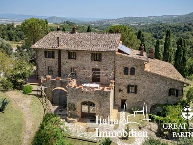 Bauernhaus zum Kauf 1.450.000 € 25 Zimmer 665 m² 264.000 m² Grundstück Perugia 06100