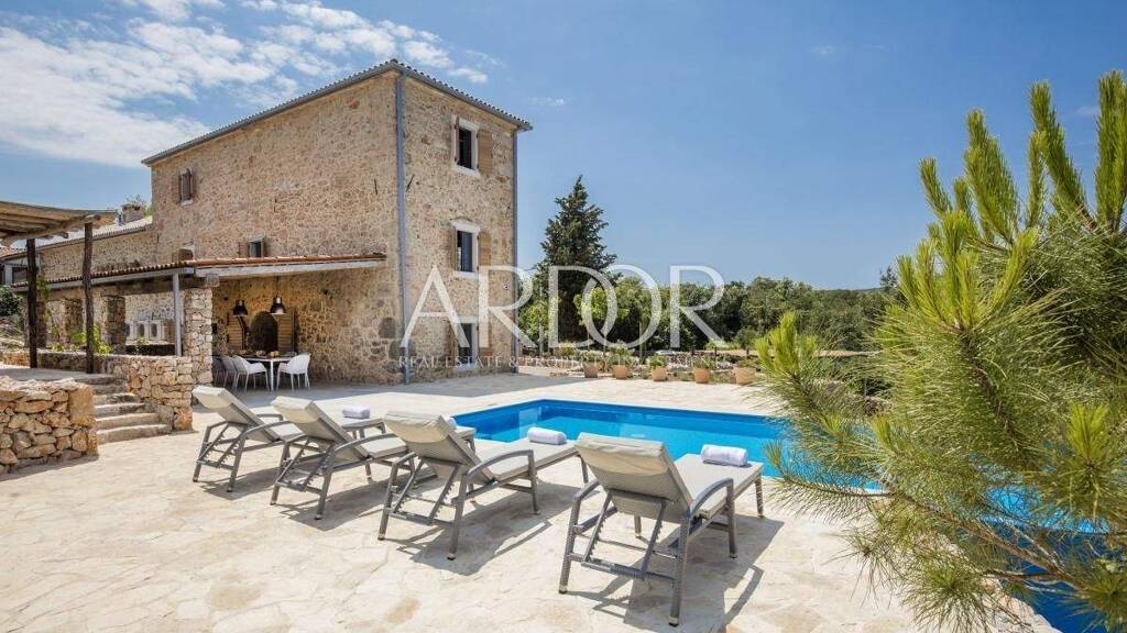 Einfamilienhaus zum Kauf 1.490.000 € 6 Zimmer 2.115 m² Grundstück Dobrinj 51514