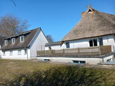 Immobilie zum Kauf provisionsfrei als Kapitalanlage geeignet 11 Zimmer 2.503 m² Grundstück Groß Pravtshagen Upahl 23936
