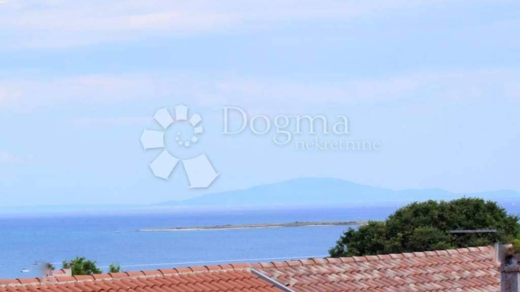 Haus zum Kauf 400.000 € 8 Zimmer 194 m² Premantura, Pomer