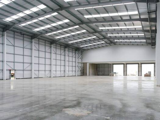 Lagerhalle zur Miete 6.531 m² Lagerfläche teilbar ab 2.520 m² Schwaikheim 71409