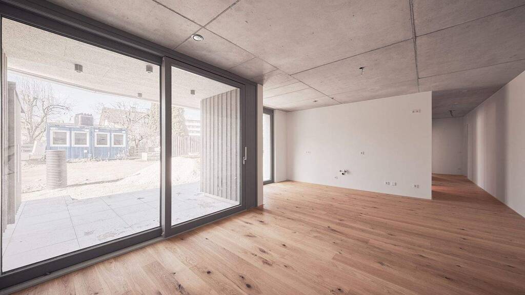 Wohnung zur Miete - Erstbezug 2.380 € 4 Zimmer 128,7 m² EG frei ab 01.07.2026 West Rosenheim 83024