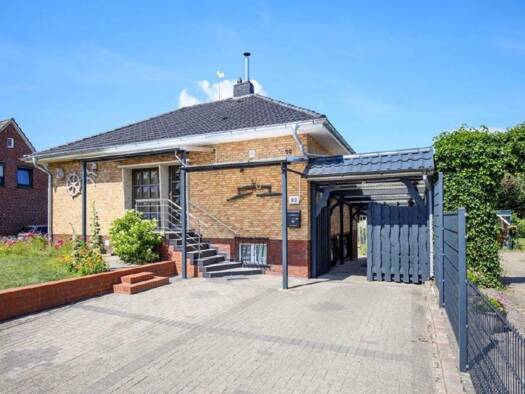 Einfamilienhaus zur Miete 1.400 € 6 Zimmer 165 m² frei ab 01.03.2026 Heidmühle Schortens 26419