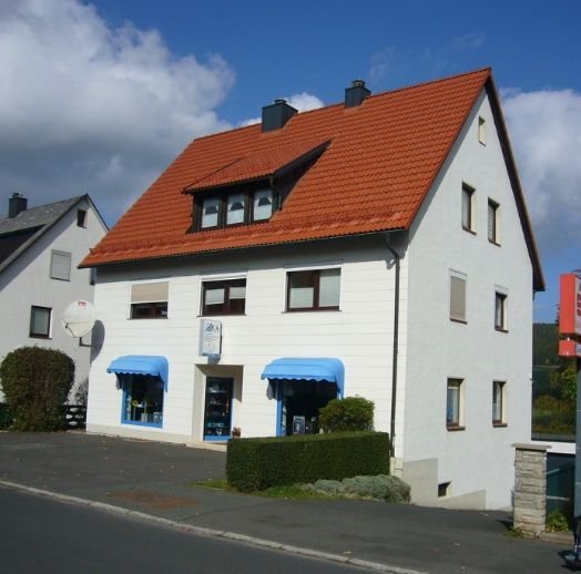 Mehrfamilienhaus zum Kauf 279.000 € 8 Zimmer 150 m²<br/>Wohnfläche 692 m²<br/>Grundstück Bischofsgrün Bischofsgrün 95493