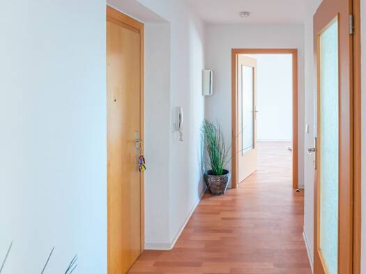 Wohnung zur Miete 265 € 2 Zimmer 45,9 m² 1. Geschoss Bahnstr. 45 Schönau Chemnitz 09116