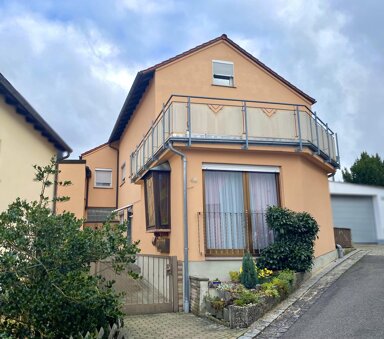 Mehrfamilienhaus zum Kauf 379.000 € 7 Zimmer 208 m² 267 m² Grundstück Memmelsdorf Memmelsdorf 96117