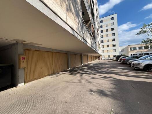 Garage zur Miete provisionsfrei 80 € Röderbergweg 136 Ostend Innenstadt IV 60385