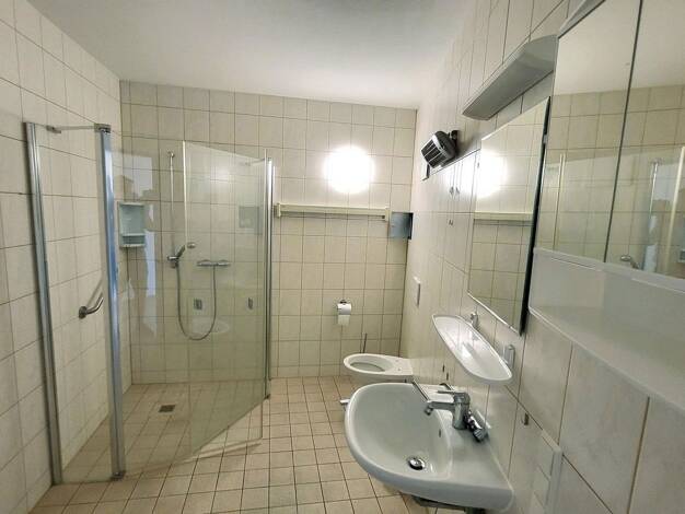 Wohnung zur Miete 575 € 2 Zimmer 54,8 m² 1. Geschoss Äußere Leipziger Straße 23a Schkeuditz 04435
