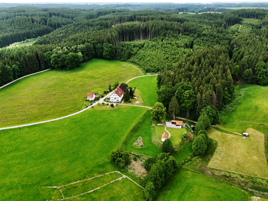 Reiterhof zum Kauf 2.700.000 € 108.352 m² Grundstück Breitenbrunn 87739