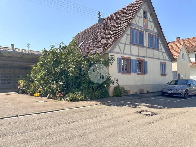 Haus zum Kauf 330.000 € 9 Zimmer 202 m² 254 m² Grundstück Kollmarsreute Emmendingen 79312