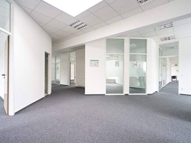 Bürofläche zur Miete 2 € 69,7 m² Bürofläche teilbar ab 13,4 m² Kimplerstraße 278-296 Fischeln Krefeld 47807