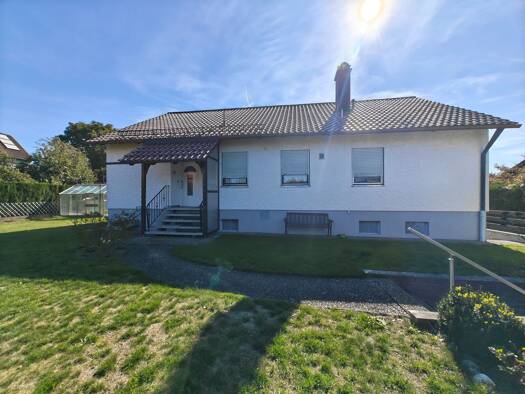 Einfamilienhaus zum Kauf provisionsfrei 319.500 € 4 Zimmer 106 m² 819 m² Grundstück frei ab sofort Badwiesenweg 21 Forchheim Freystadt 92342