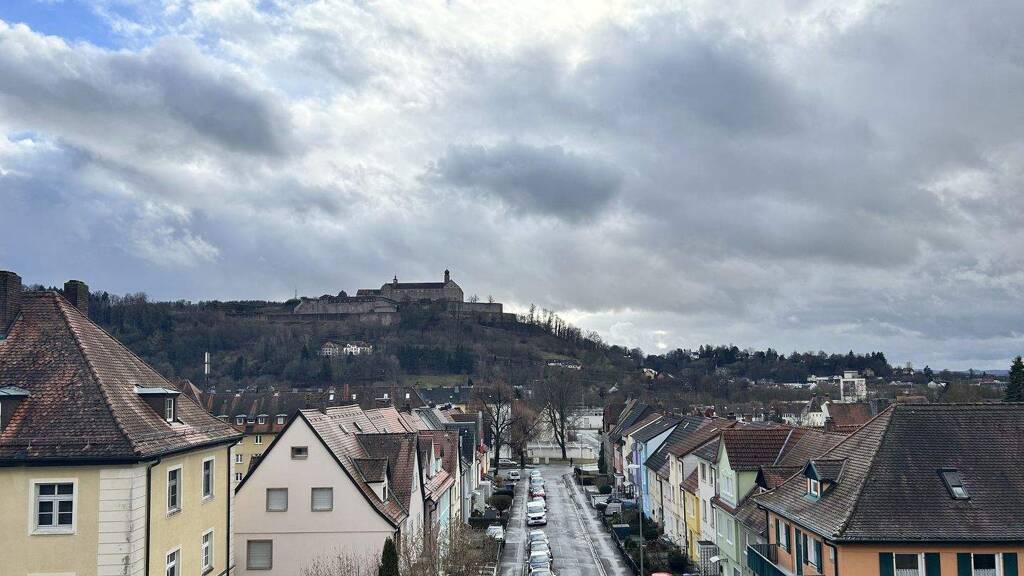 Wohnung zum Kauf provisionsfrei 299.000 € 4 Zimmer 121,7 m² 2. Geschoss Blaich Kulmbach 95326