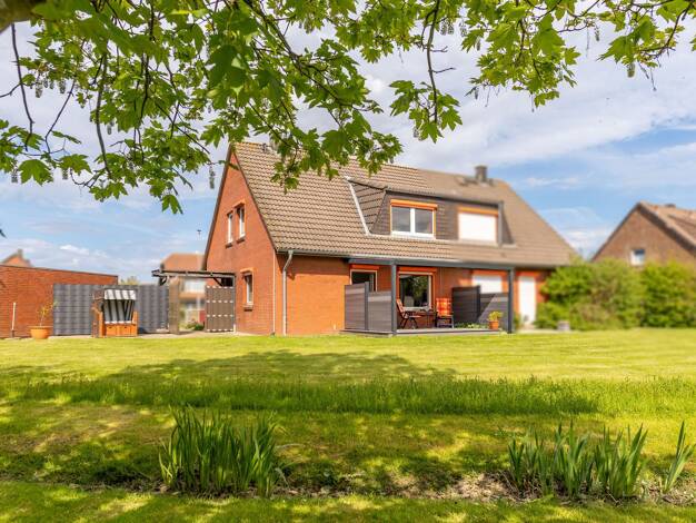 Doppelhaushälfte zum Kauf 245.000 € 4 Zimmer 75 m² 868 m² Grundstück Friedrichskoog 25718
