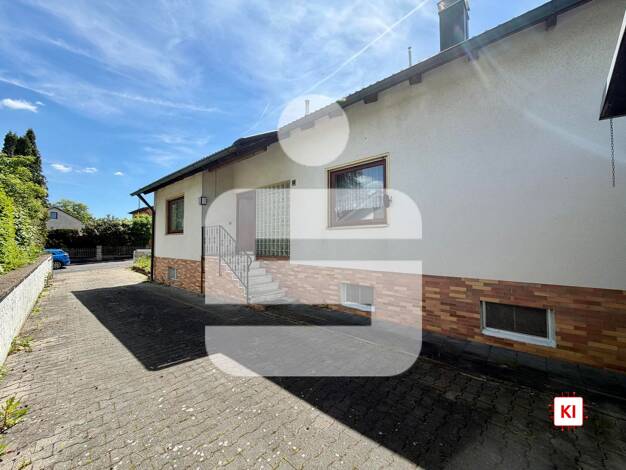 Mehrfamilienhaus zum Kauf 375.000 € 8 Zimmer 194 m² 672 m² Grundstück Gärbershof Amberg 92224