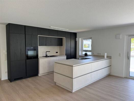 Wohnung zur Miete 2.100 € 4 Zimmer 124 m² 1. Geschoss frei ab 01.09.2026 Lauf 91207