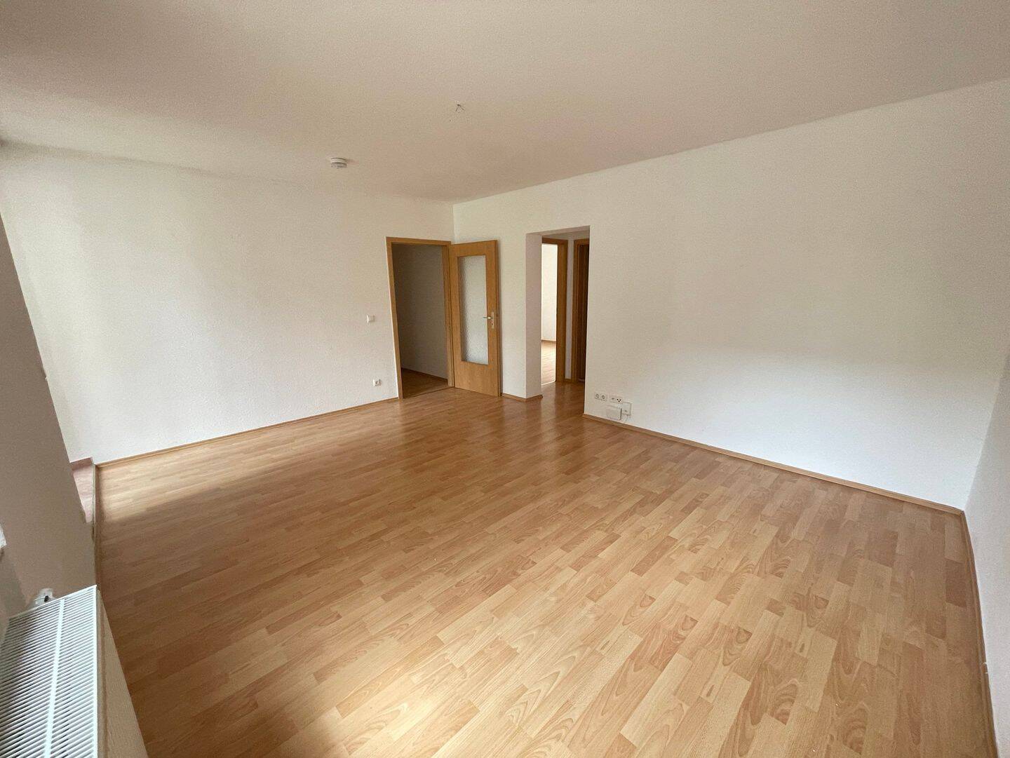 SUPER! schöne Lage und 2 Räume mit Balkon- Was will man mehr!? – Beethovenstr. 52a we 2, 9130 Chemnitz – Vorschaubild 12