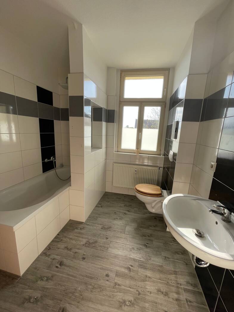 Wohnung zur Miete 574 € 4 Zimmer 88 m² Stendal Stendal 39576