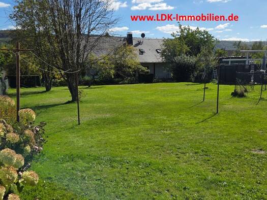 Haus zum Kauf 189.000 € 8 Zimmer 177 m² 1.009 m² Grundstück frei ab sofort Holzhausen Burbach 57299