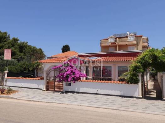 Ladenfläche zum Kauf 1.450.000 € 25 Zimmer Tribunj Tribunj