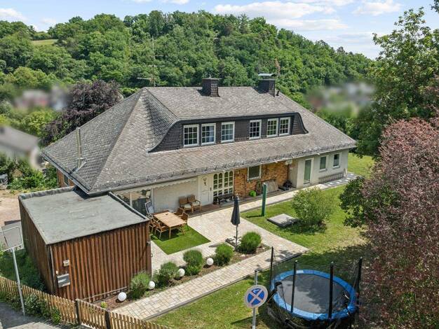Einfamilienhaus zum Kauf 389.000 € 10 Zimmer 234,9 m² 1.075 m² Grundstück Michelbach Aarbergen 65326