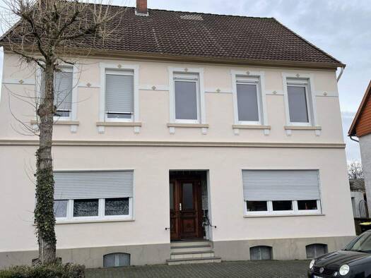 Haus zum Kauf 295.000 € 10 Zimmer 214 m² 345 m² Grundstück Barntrup Barntrup 32683