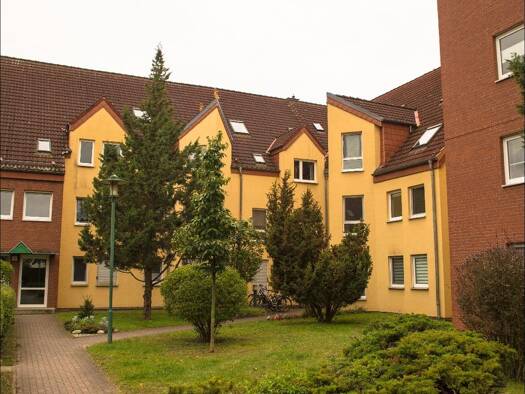 Wohnung zur Miete 1.325 € 4 Zimmer 93 m² Geschoss 1/2 frei ab sofort Eiche Potsdam 14469