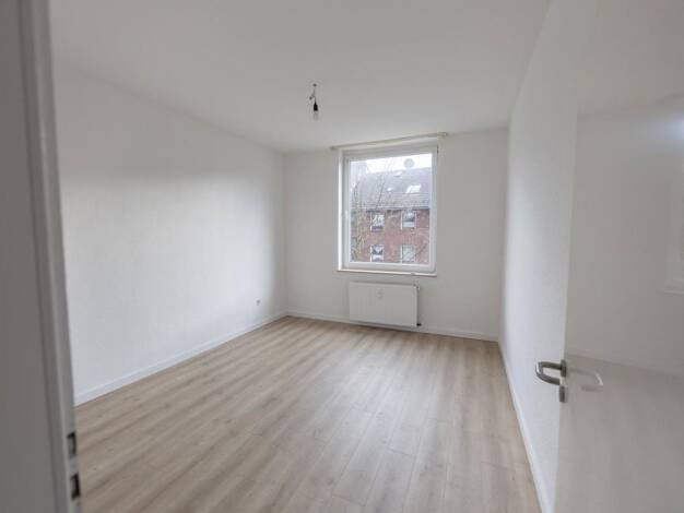 Wohnung zur Miete 490 € 2 Zimmer 60 m² 2. Geschoss Sommerstraße 1 Mittelmeiderich Duisburg 47137