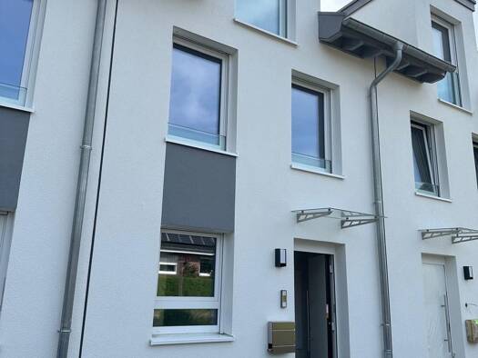 Reihenhaus zur Miete 1.785 € 5 Zimmer 119 m² frei ab sofort Segeberger Chaussee Glashütte Norderstedt 22851