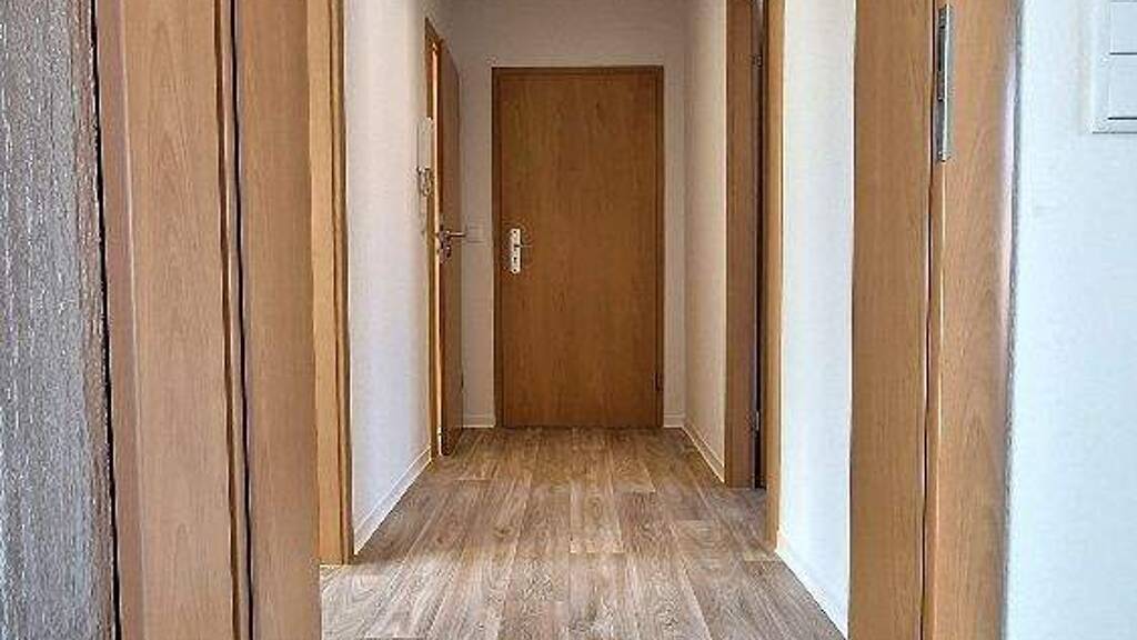 Wohnung zur Miete 327 € 3 Zimmer 58 m² 2. Geschoss An der Bahn 8 Rothenburg Rothenburg/Oberlausitz 02929