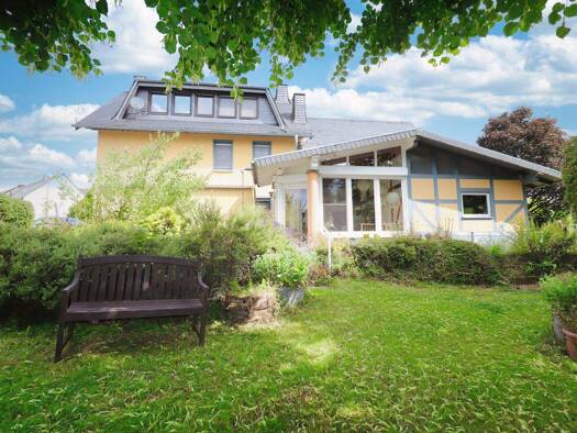 Einfamilienhaus zum Kauf 255.000 € 7 Zimmer 183 m² 1.109 m² Grundstück Auderath 56766