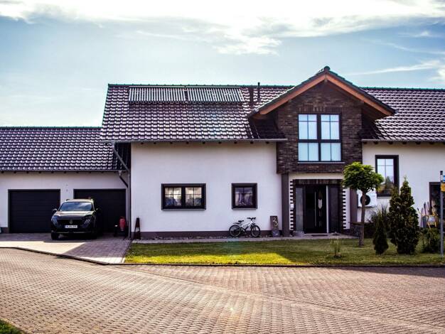 Einfamilienhaus zur Miete 2.240 € 9 Zimmer 200 m² 1.091 m² Grundstück frei ab 01.11.2026 Mühlenstraße Hümmerich 53547
