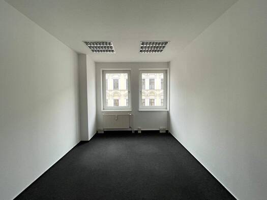 Bürofläche zur Miete provisionsfrei 7,50 € 5 Zimmer 104,7 m² Bürofläche Große Diesdorfer Straße 221 Stadtfeld Ost Magdeburg 39108