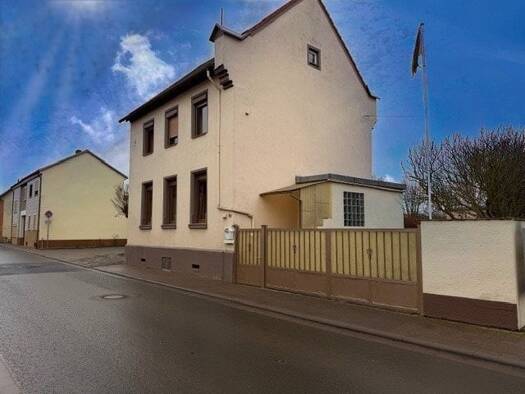 Einfamilienhaus zum Kauf 229.000 € 5 Zimmer 108 m² 413 m² Grundstück frei ab sofort Nack 55234