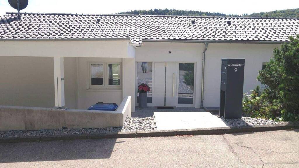 Terrassenwohnung zur Miete 1.620 € 3,5 Zimmer 135 m² EG frei ab 01.07.2026 Wielandstraße 9 Truchtelfingen Albstadt 72461
