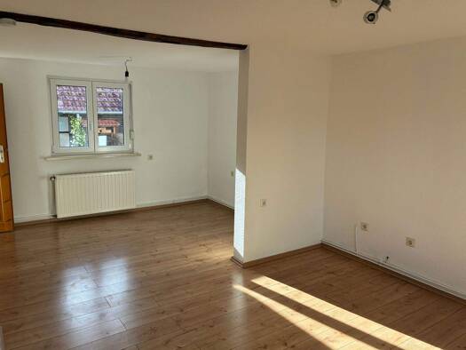 Haus zur Miete 1.100 € 3 Zimmer 78 m² 410 m² Grundstück frei ab 01.02.2026 Ichtershausen Amt Wachsenburg 99334