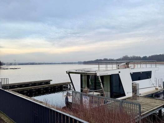 Penthouse zum Kauf provisionsfrei als Kapitalanlage geeignet 330.000 € 2 Zimmer 88,6 m² Neuruppin 16816