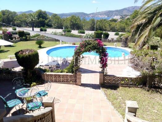 Einfamilienhaus zur Miete 4.500 € 7 Zimmer 450 m² 1.300 m² Grundstück Calvià 07180